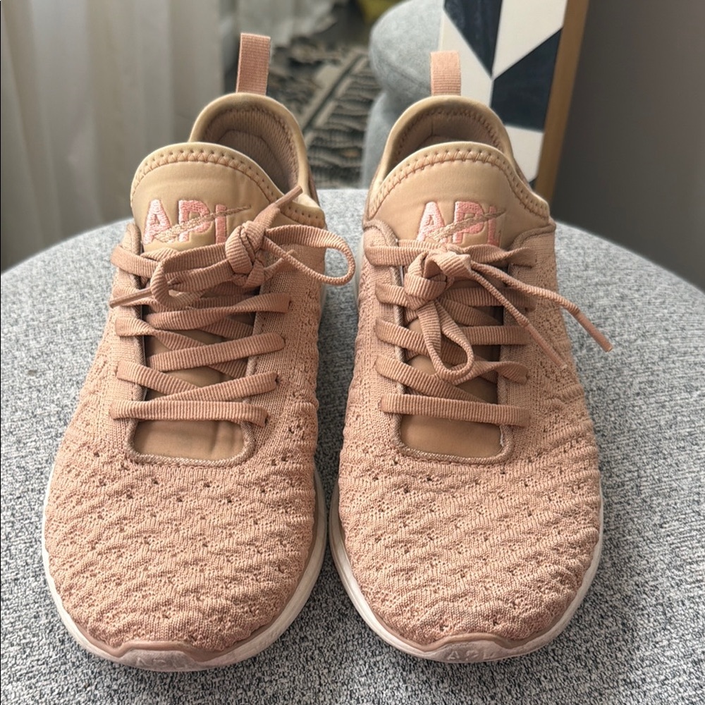Women’s Lightweight Knit Sneakers - Blush Pink